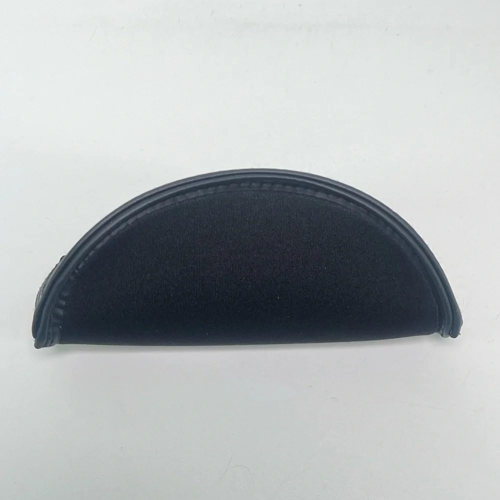 NEW Unused Emporio Armani Black Soft Side Zipped Eyewear Case w Cleaning Cloth